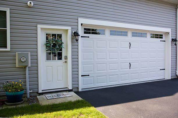 24/7 Emergency Garage Door Panel Replacement experts in Banks, OR